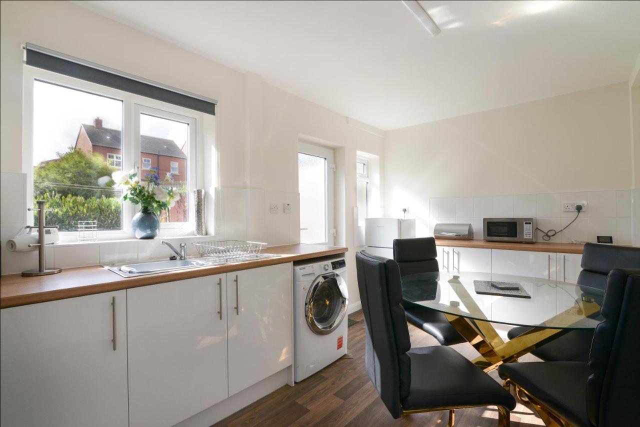Alderton House - Spacious 3 Bed With Parking نوتينغهام المظهر الخارجي الصورة